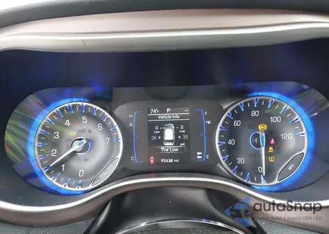 2021 Chrysler Voyager Lxi z USA, uszkodzony, nr VIN 2C4RC1DG0MR547681